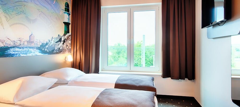 Фото B&b Hotel Rostock-Hafen