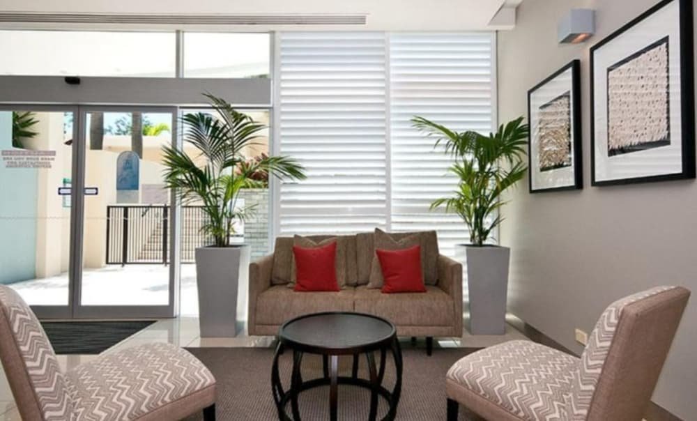 Фото Beachfront Resort 2 Bedroom High Floor