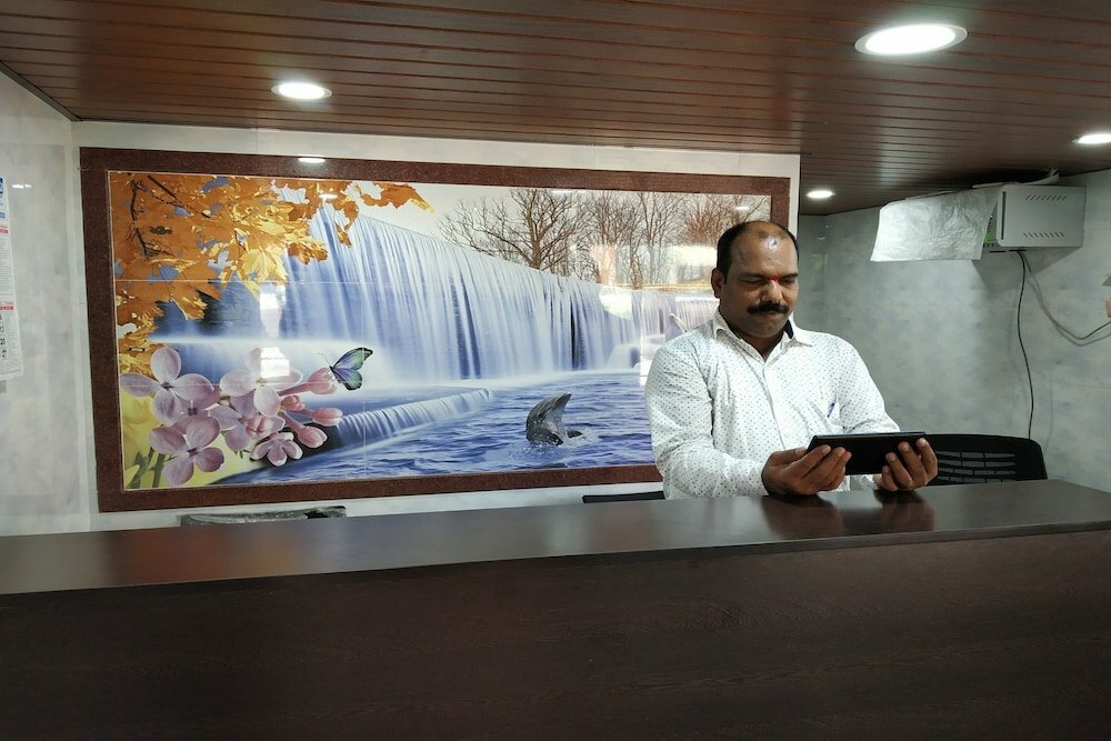 Hotel Oyo 19950 Guest Nest, Karnataka, photo