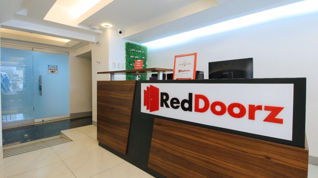 Фото RedDoorz Plus @ San Marcelino Malate