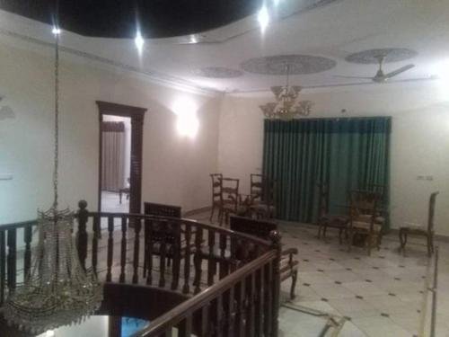 Фото Executive Galaxy Guest House