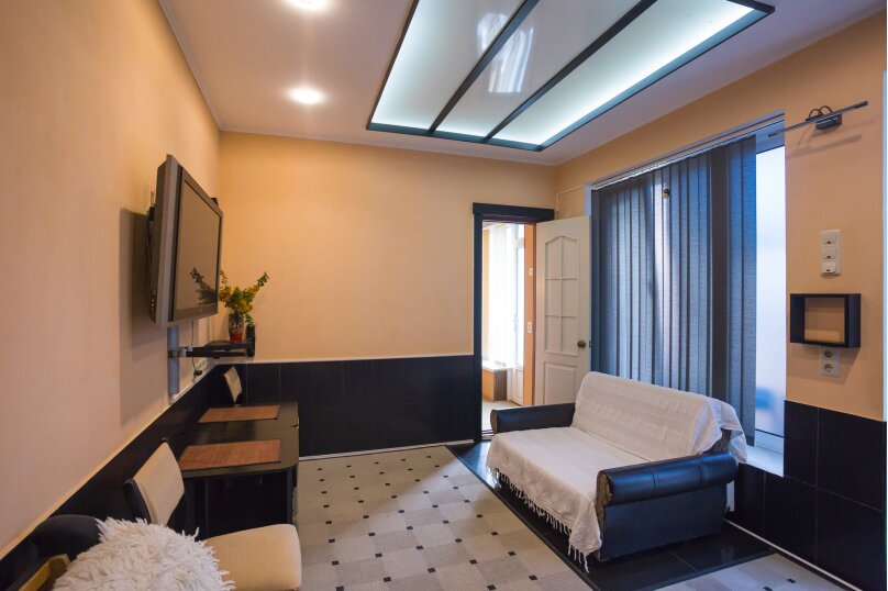 Фото Август