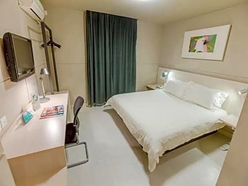 Фото Jinjiang Inn Shanghai Maotai Road Branch