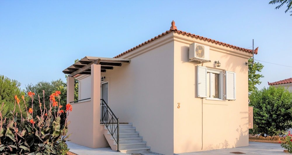 Фото Lagouvardos Apartments