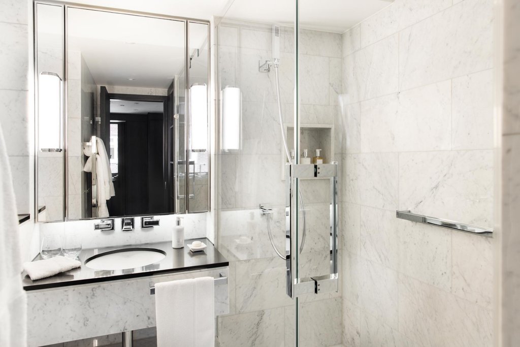 Фото 15 Basil Street