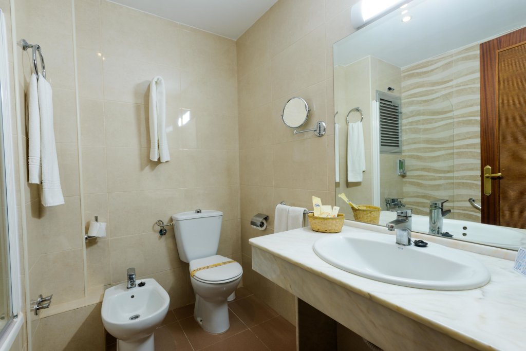 Фото Hotel Monarque Fuengirola Park