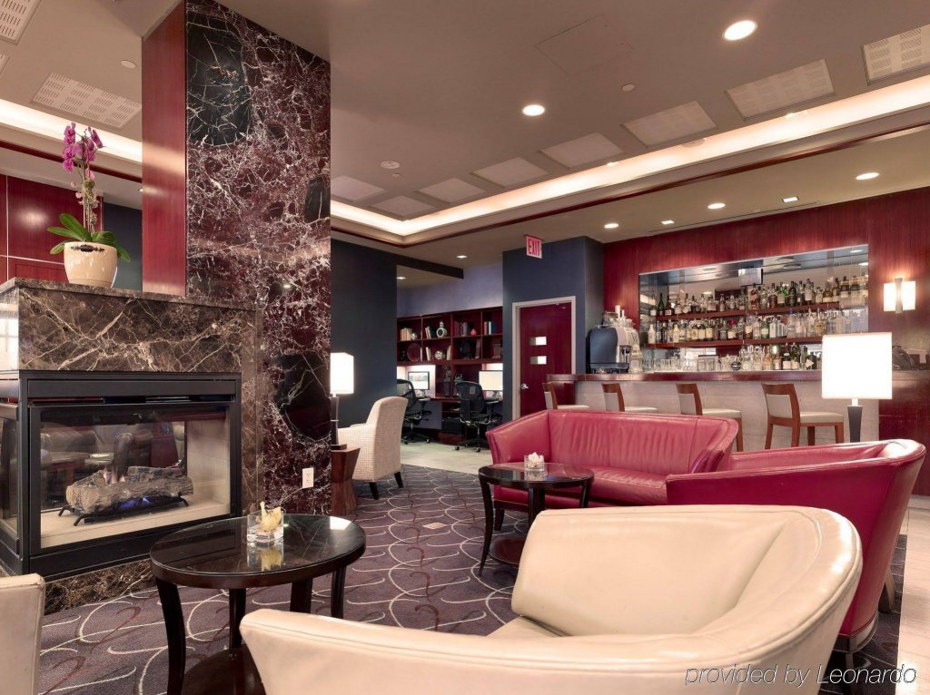 Фото DoubleTree by Hilton New York Midtown Fifth Ave