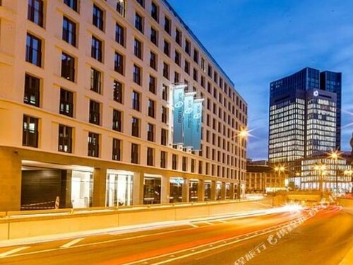 Гостиница Motel One Frankfurt - Römer во Франкфурте-на-Майне