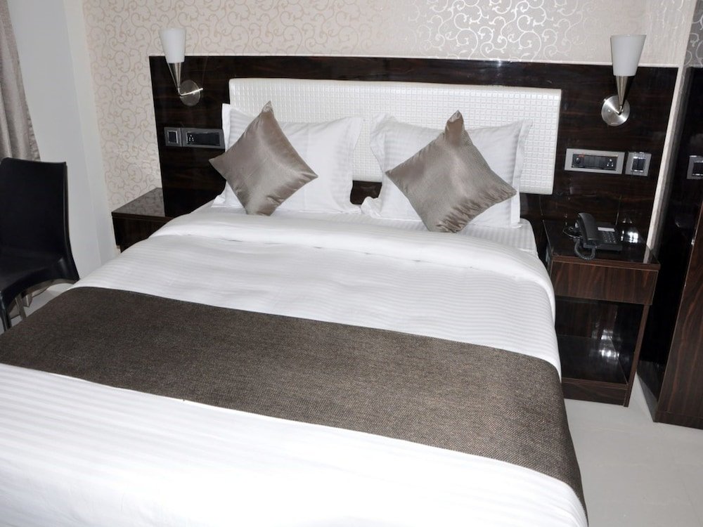 Фото Oyo 3136 Hotel Starlight Nx