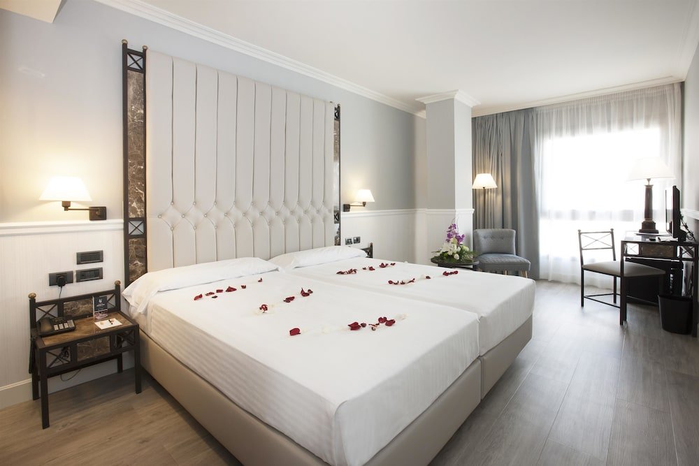 Фото Hotel Gran VIA