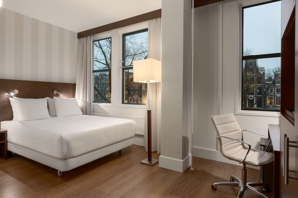 Фото Nh City Centre Amsterdam