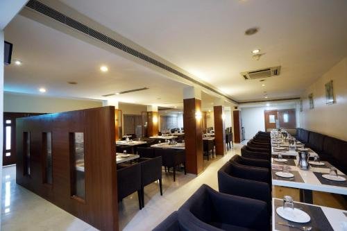Фото Hotel Geetha Regency