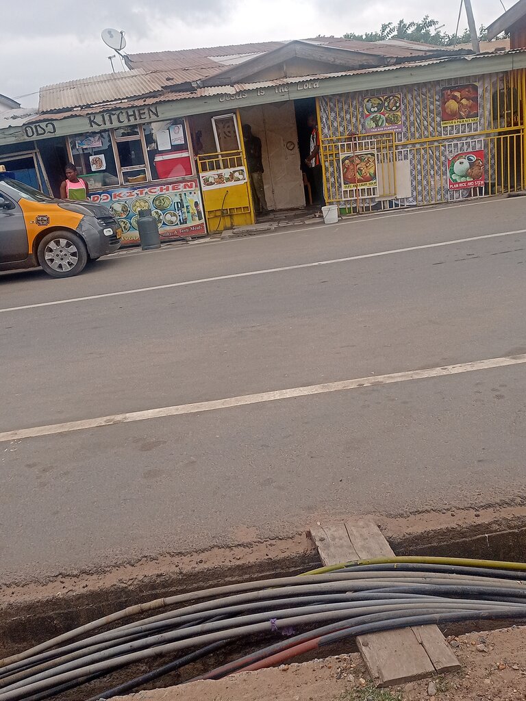 Canteen Odo kitchen, Accra, photo