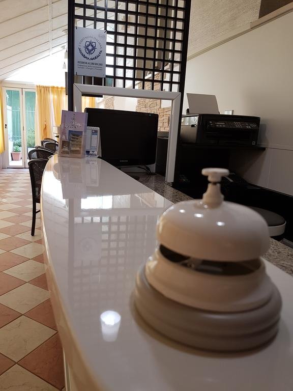 Фото Albergo Paris