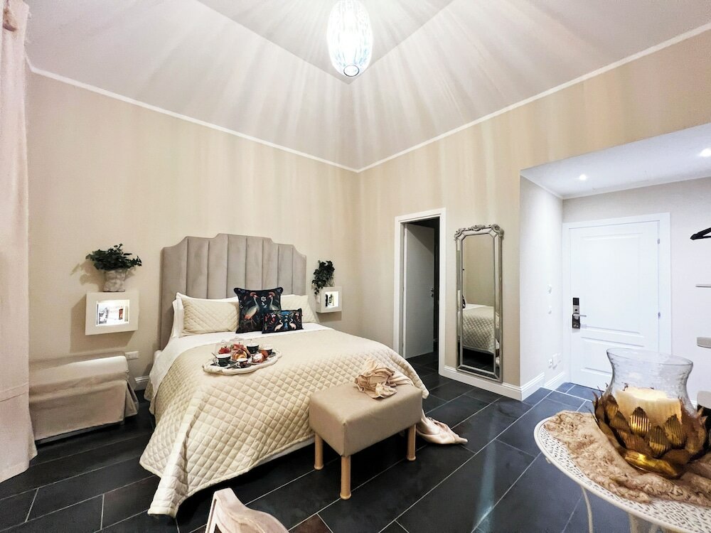 Фото Domus Deorum