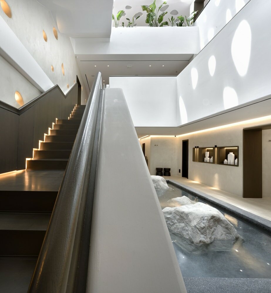 Фото Aeonic Suites and SPA