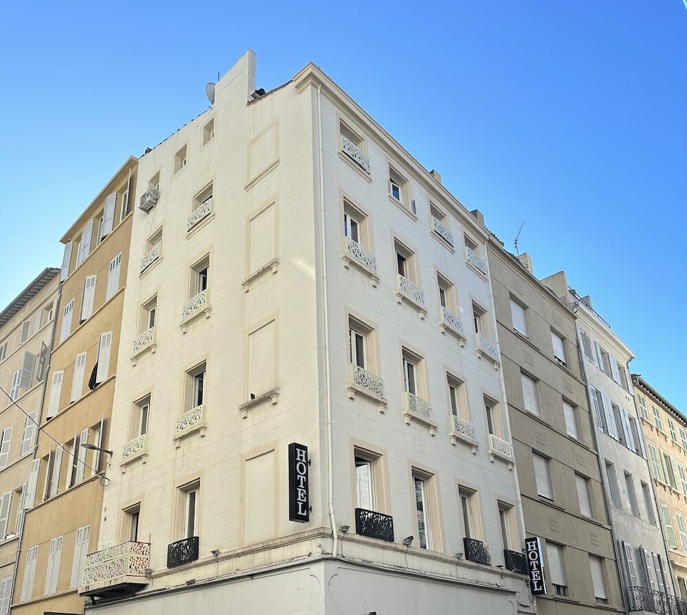 Фото отеля 1