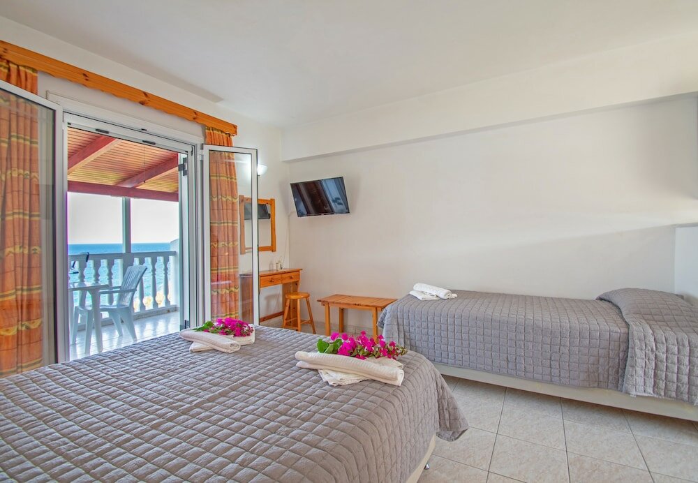 Фото Baywatch Apartments