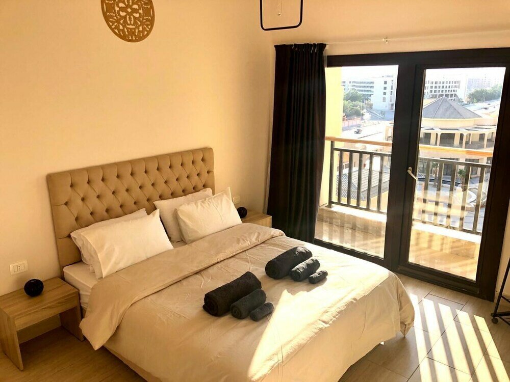 Фото Stunning 3 Bedroom Apartment in the Heart of Al Dau