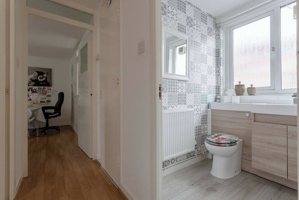 Фото Stylish 1 Bedroom Apartment Near Clapham Junction