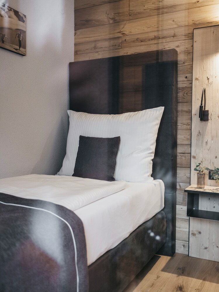 Фото Hotel Tyrol
