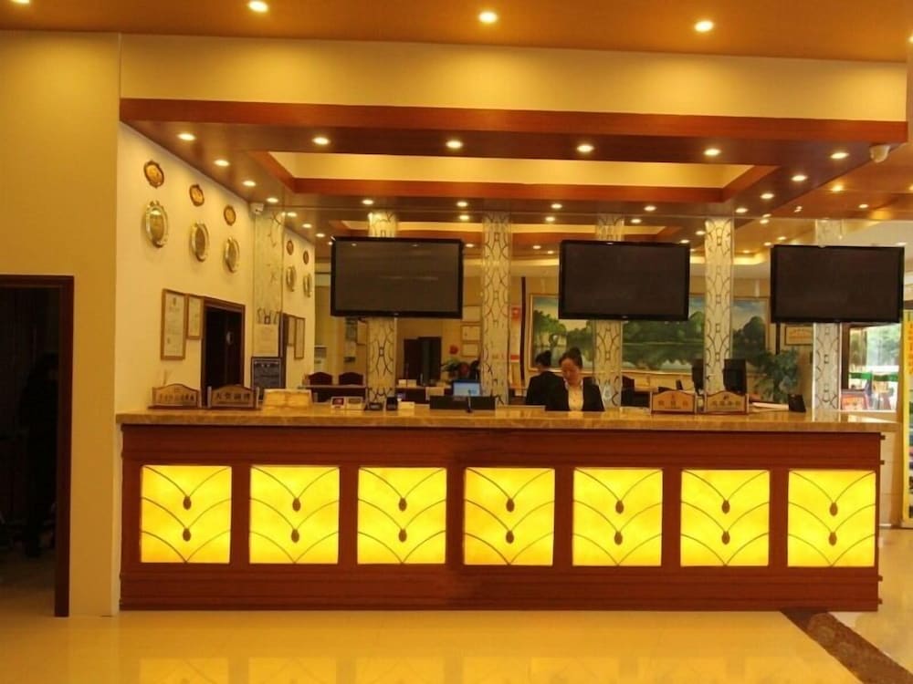 Фото GreenTree Inn GuiLin LinGui District JinShan Square JinShui Road Express Hotel