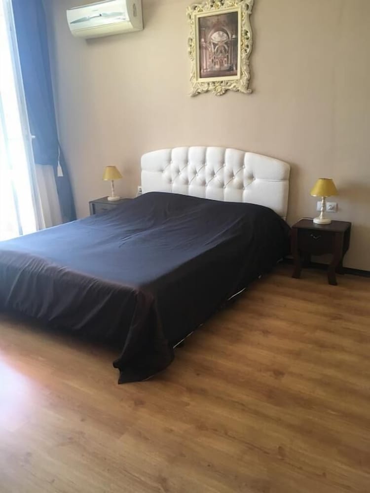 Фото Red Hotel Lozenetz