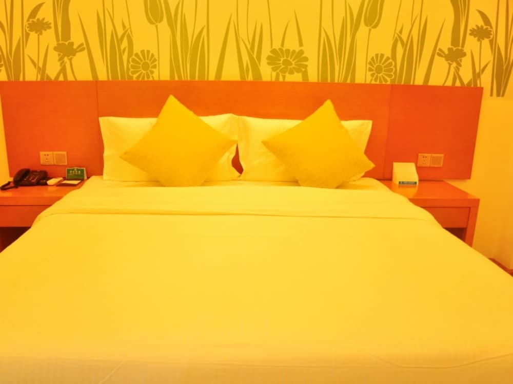 Фото GreenTree Alliance Sanya Jiyang District Yalongwan Road Hotel