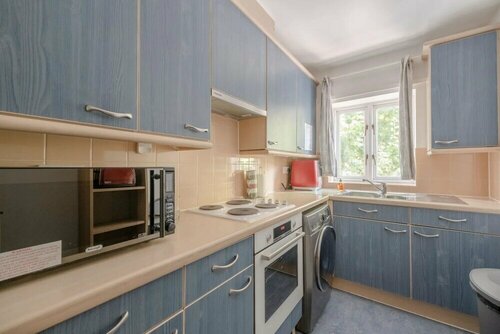 Гостиница Bright 1 Bedroom Flat in Kensington Olympia в Лондоне