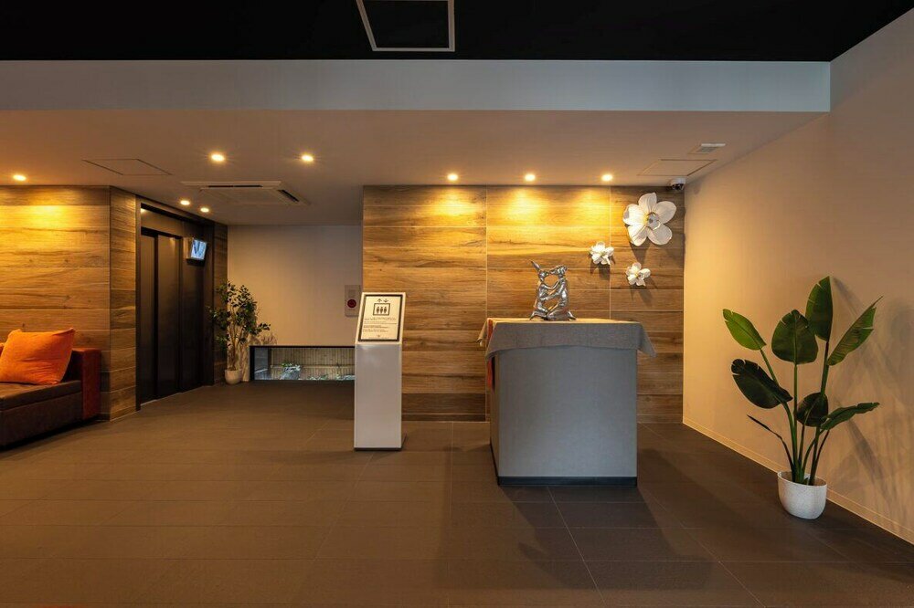 Фото Wellstay Osaka Shinimamiya