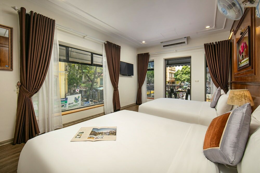 Фото Tunger Grand Hotel