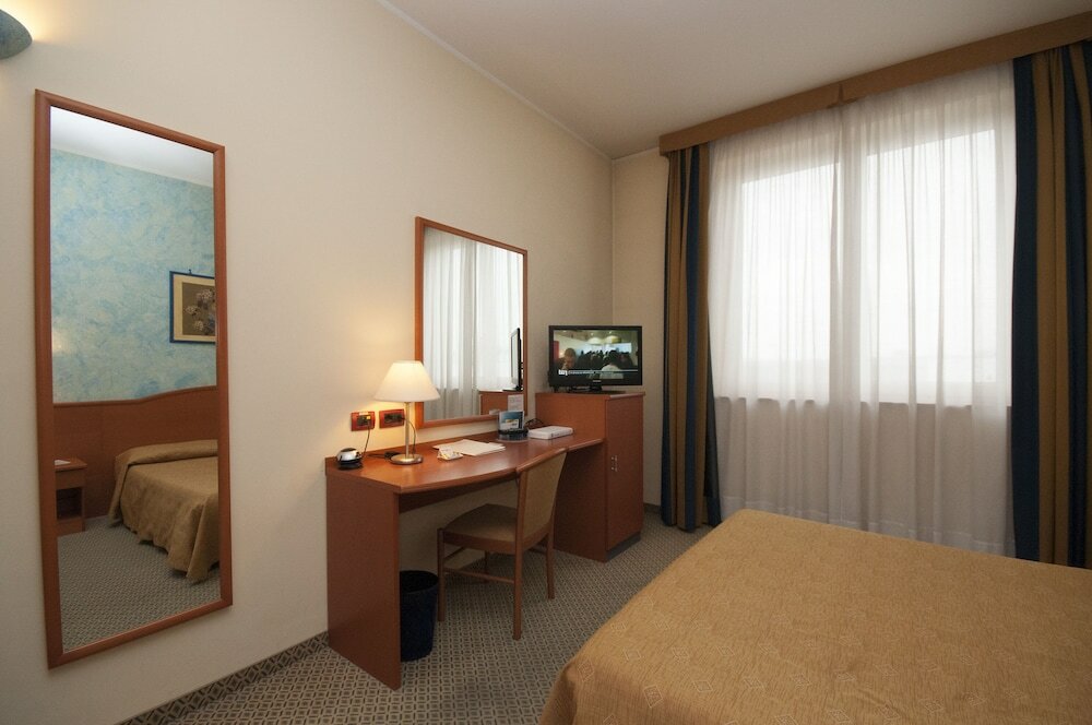 Фото Brindor Hotel