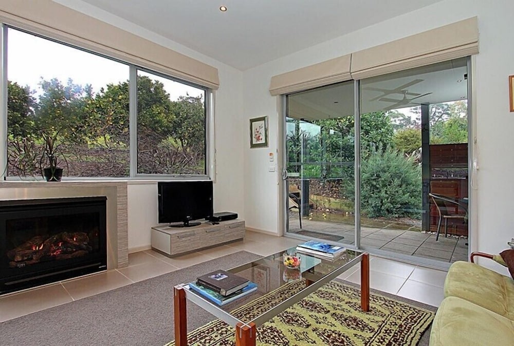 Фото Limetree Hideaway