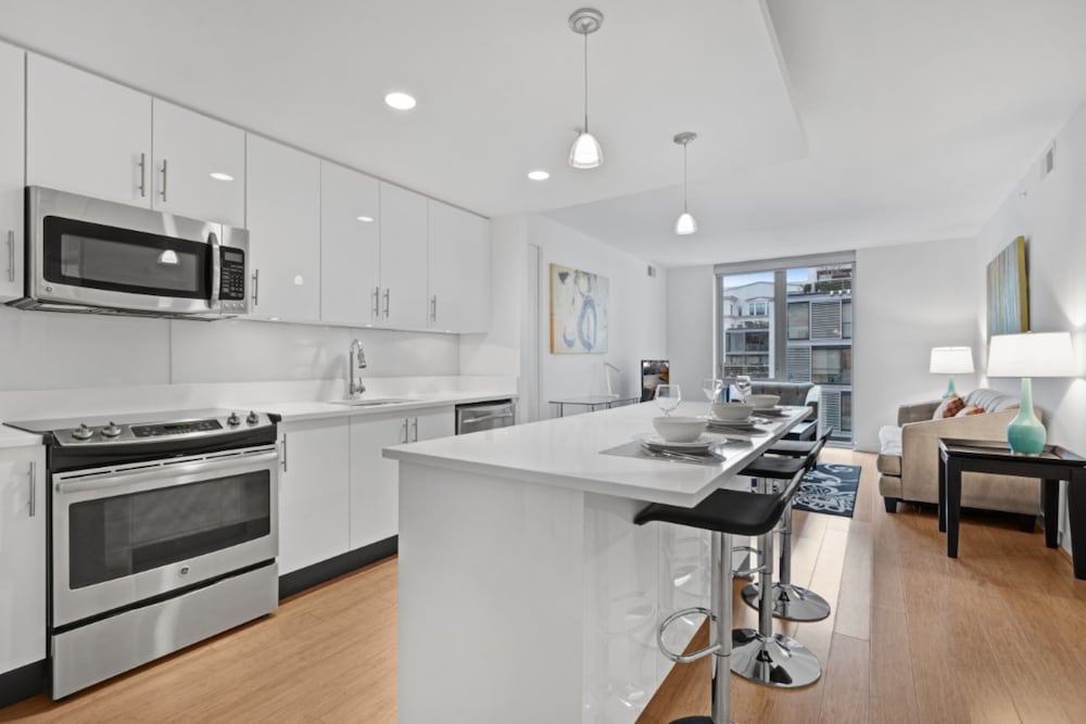 Фото Global Luxury Suites at Chinatown