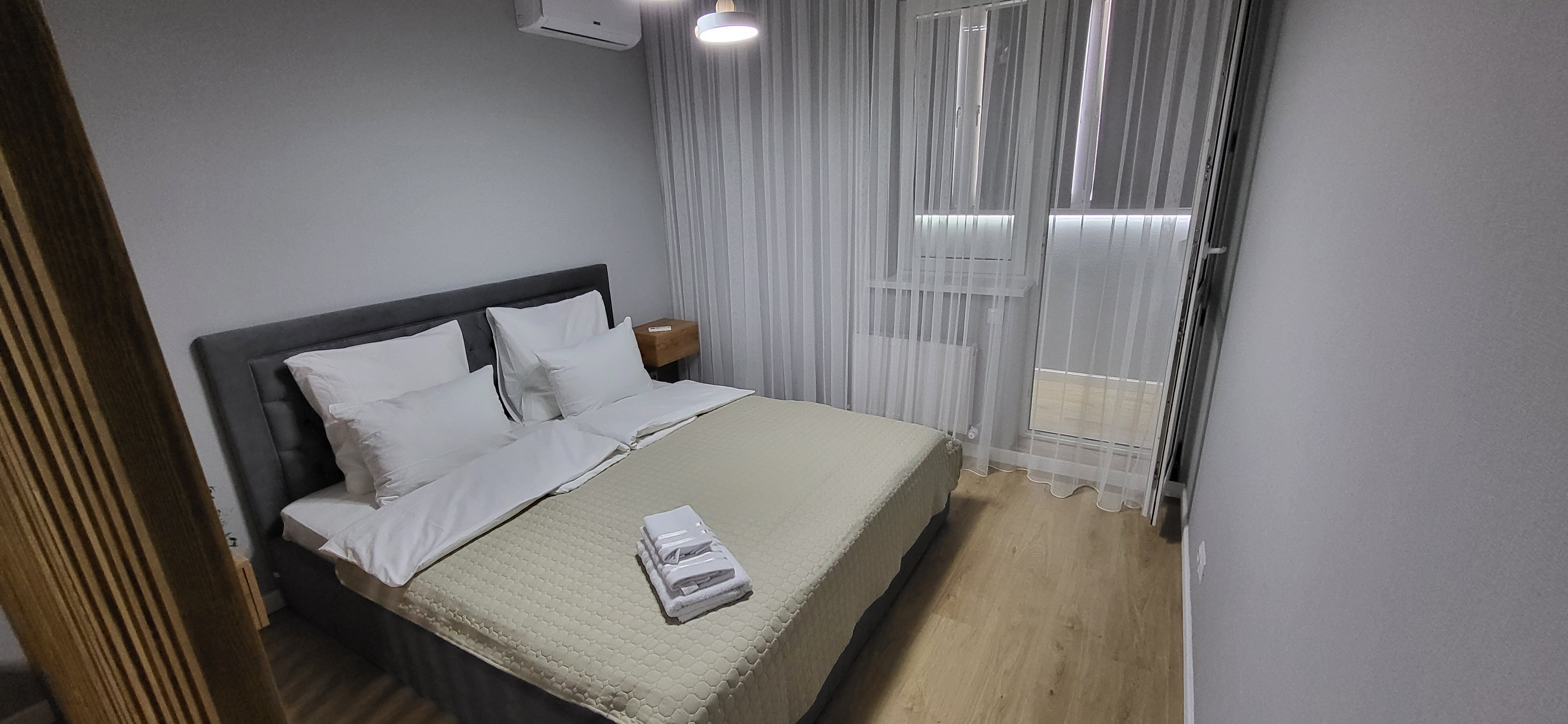 Фото Парк у дома