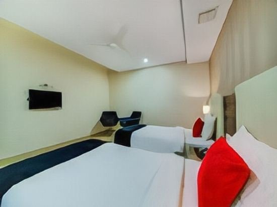 Фото Capital O 23502 Hotel Millennium Grand