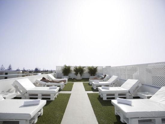 Фото Aparthotel Playa del Sol - Adults Only