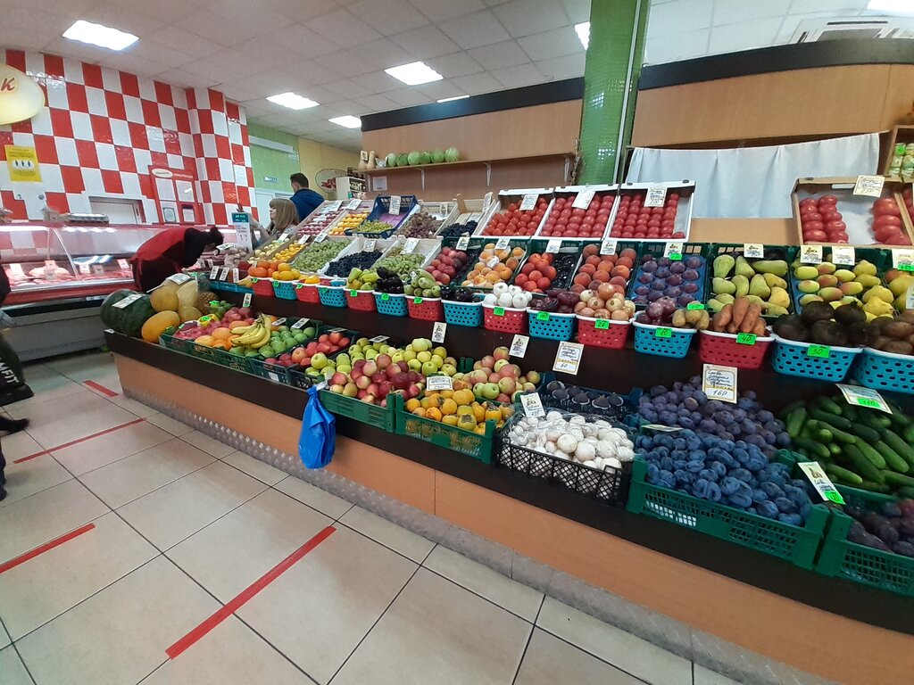 متجر بيع خضر خضروات طازجة Myasnoy magazin Yaytso i myaso ptitsy ، موسكو، صورة