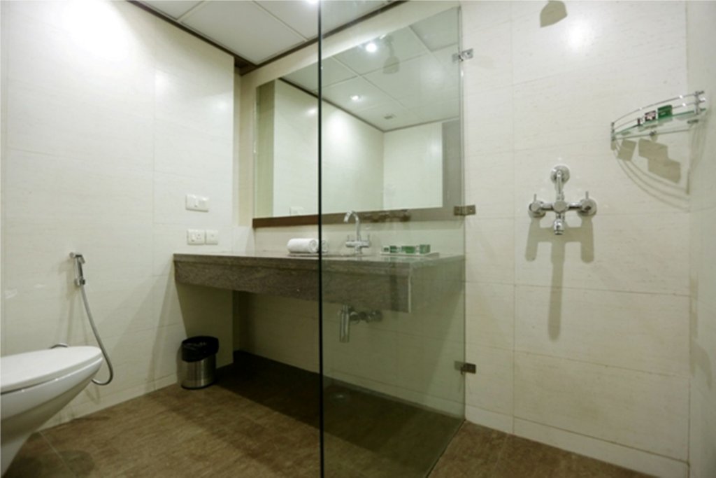 Фото Green Lotus Airport Hotel