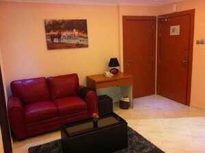 Oyo 272 Mirage Hotel (1066/8, Sheik Hamad B S Street, City Center, Dibba City), hotel