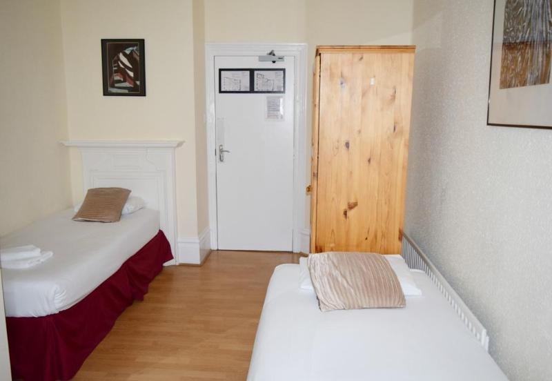 Фото The Black Lion