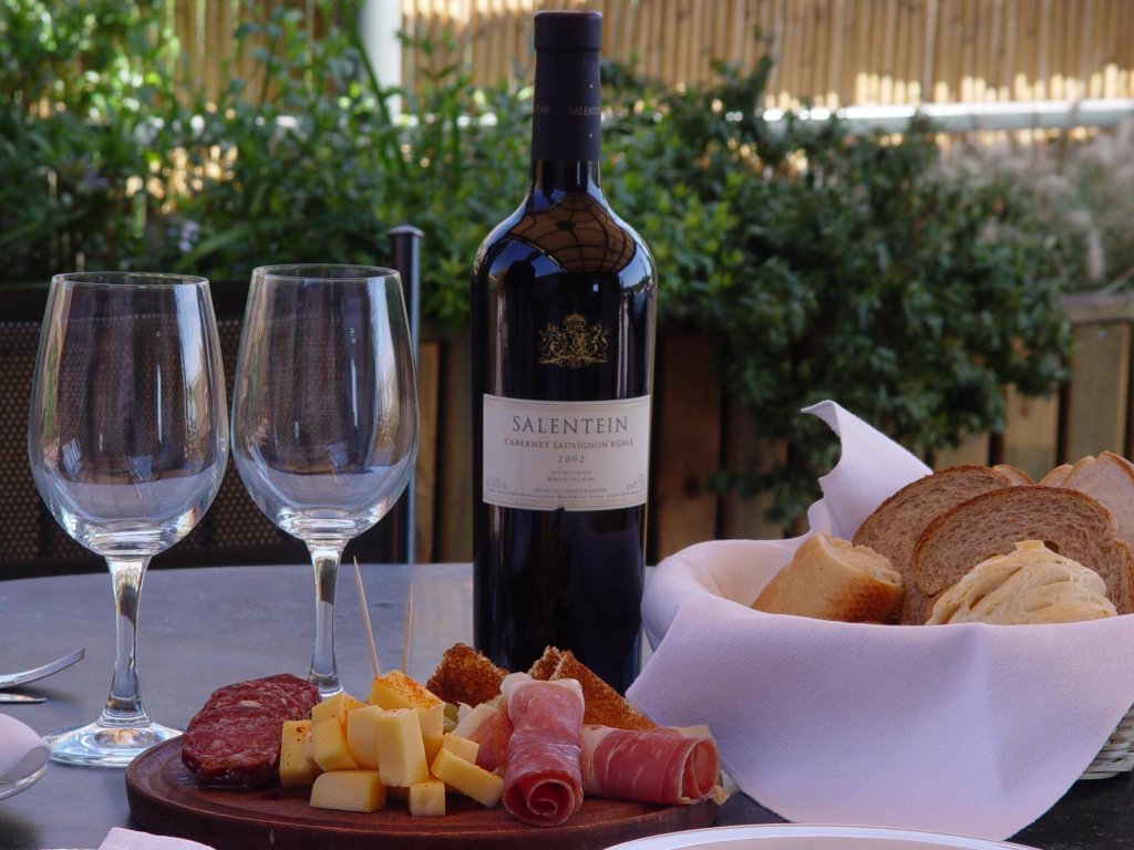 Фото Portal Plaza Suites