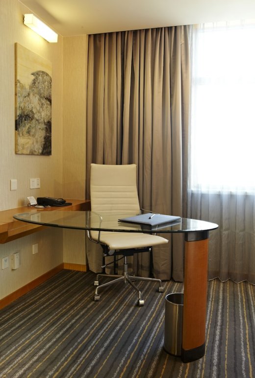 Фото Ramada Plaza by Wyndham Shanghai Pudong Airport