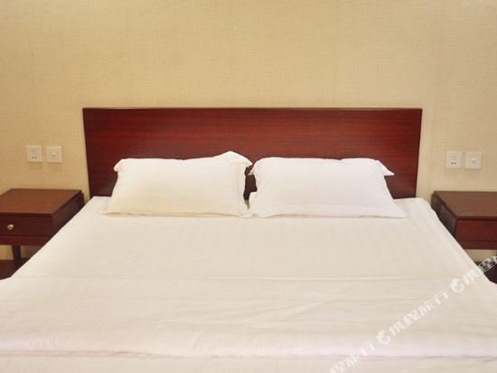 Фото Hotel Mustika Senen