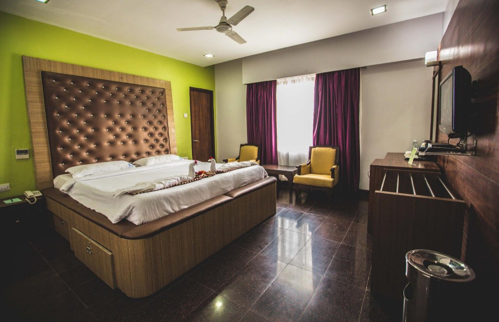 Фото Hotel Shelter