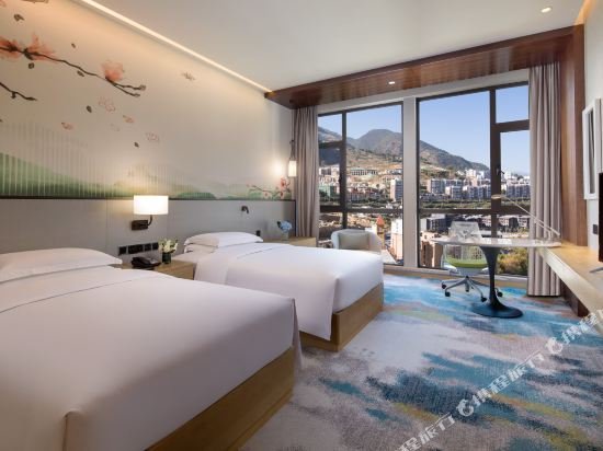Фото Hilton Garden Inn Nujiang