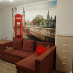 Hit-print (Krasniy Avenue, 220/5) ، ورق ولوحات جدارية