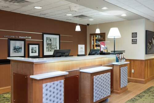 Гостиница Hampton Inn & Suites Mansfield-South @ I-71