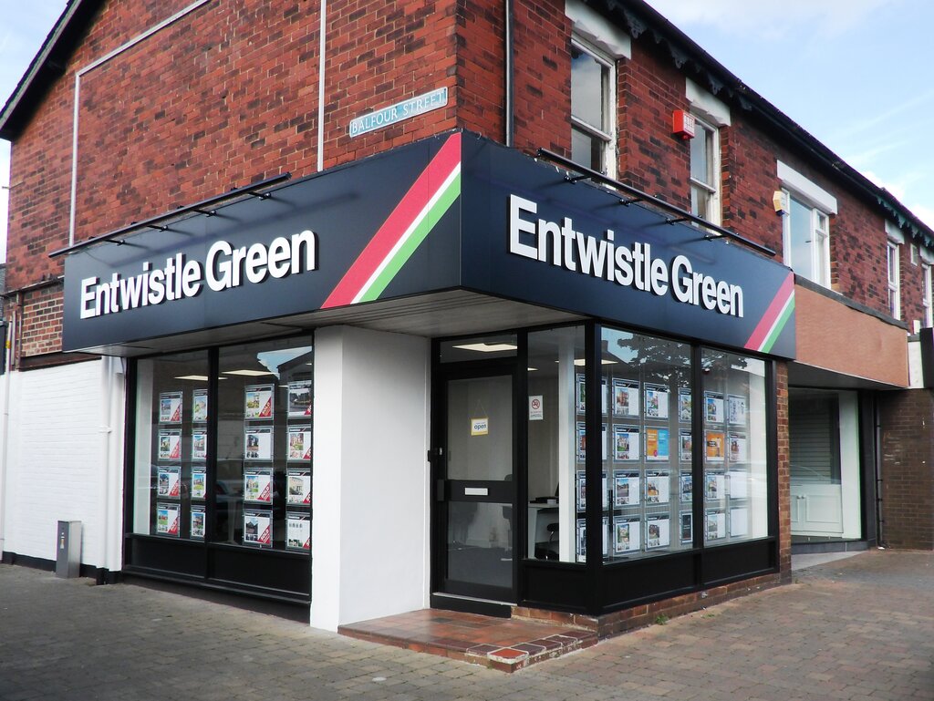 Mortgage agency Entwistle Green Sales and Letting Agents Leyland, England, photo