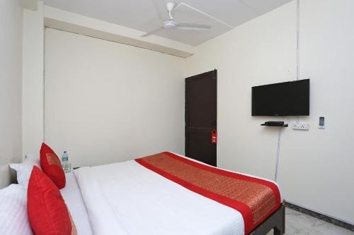 Фото Oyo 13280 Hotel Royal India